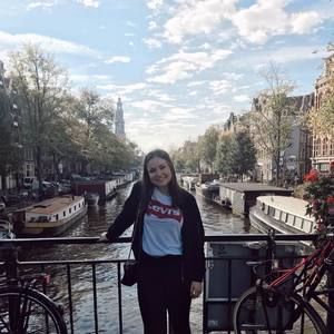 Meet your Posher, Catherine